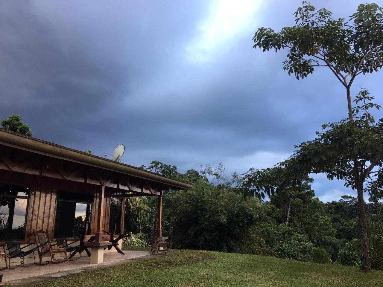 Birds & Breakfast Costa Rica Bed and Breakfast La Tigra  Exteriör bild